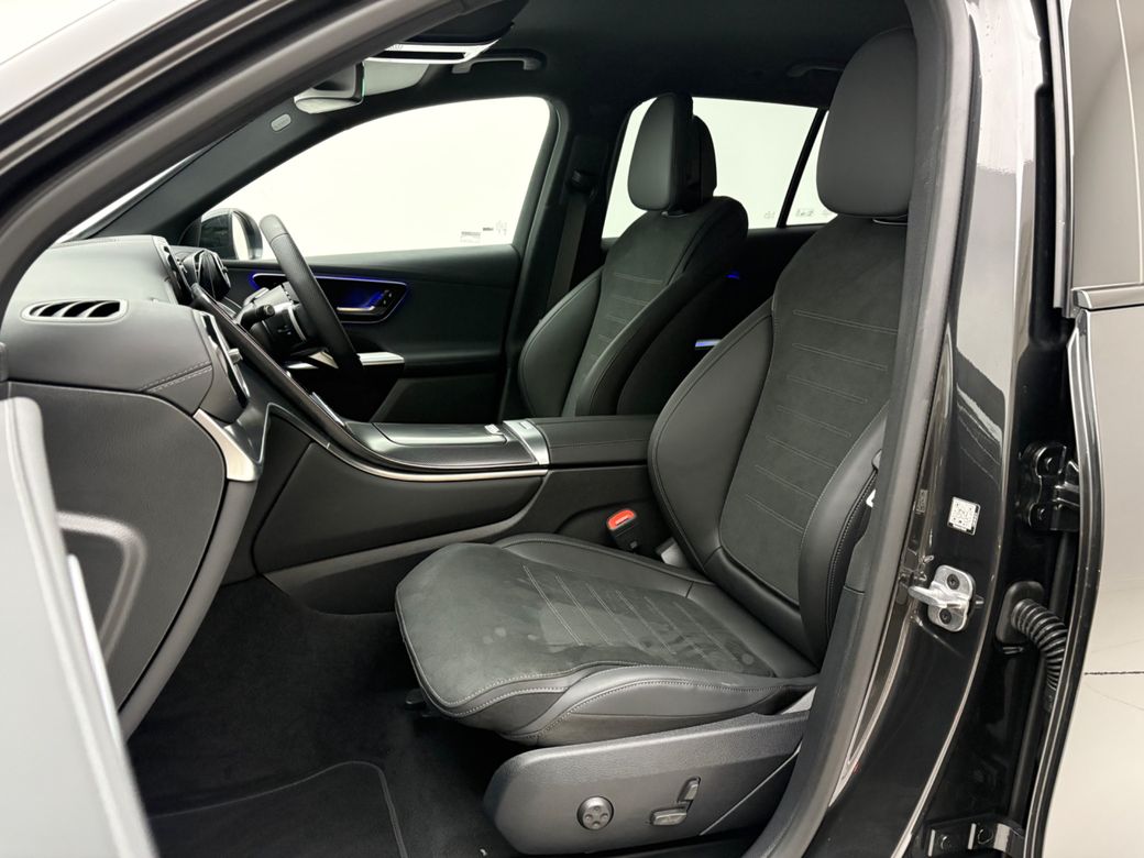 2025 Mercedes-Benz GLC Class