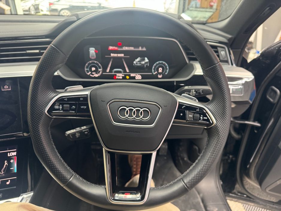 2023 Audi e-tron