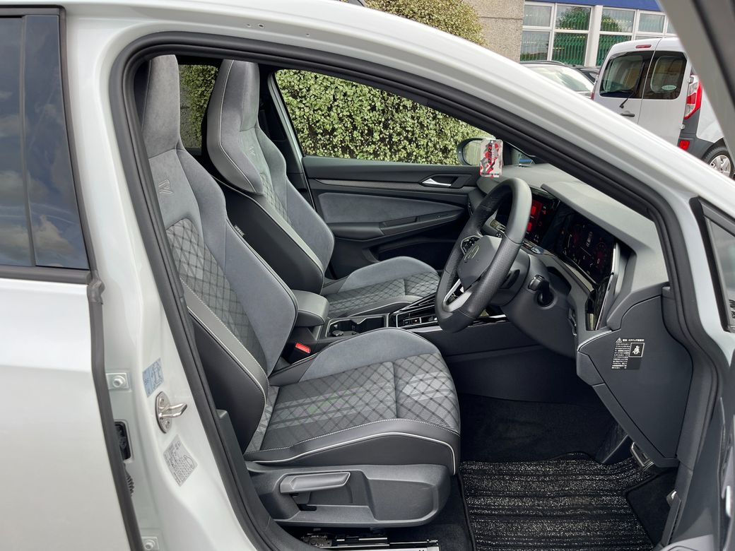 2024 Volkswagen Golf