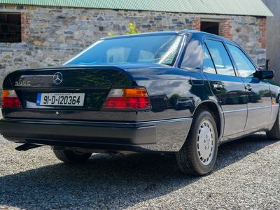 1991 Mercedes-Benz E 300