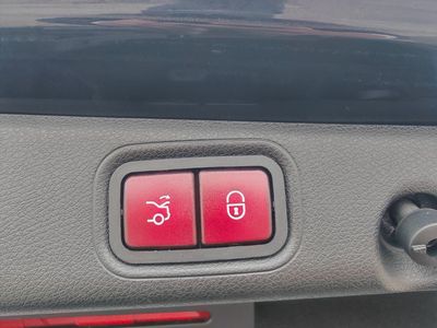 2019 Mercedes-Benz E 220
