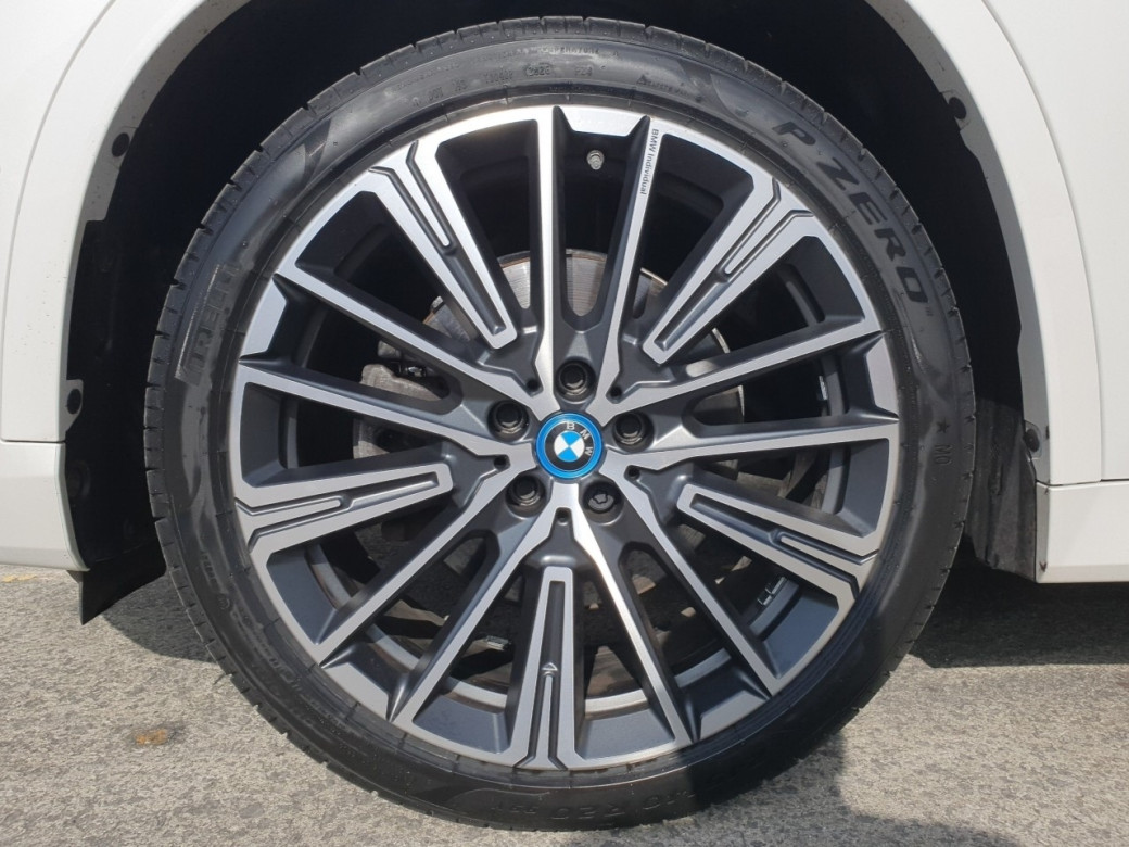 2023 BMW X1