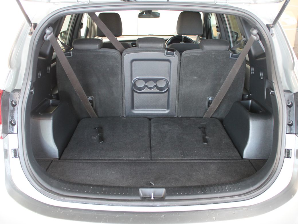 2017 Kia Carens