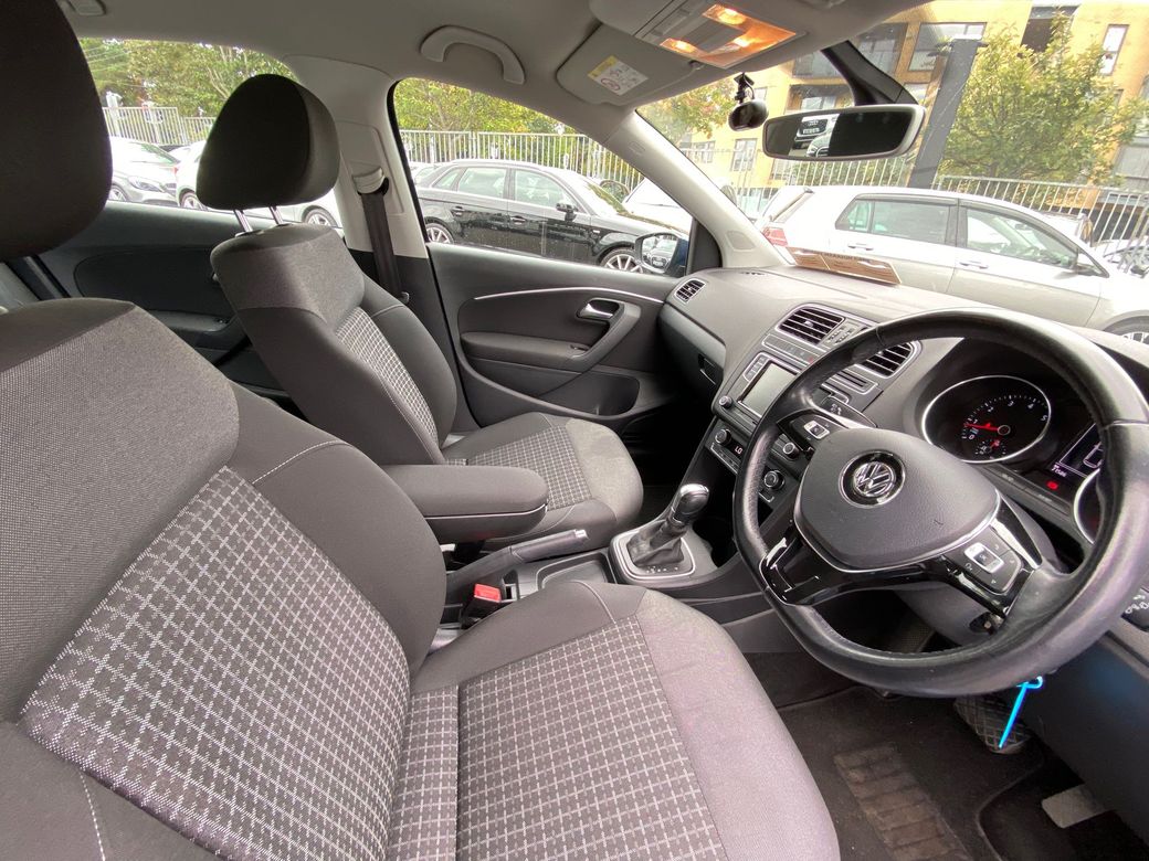 2017 Volkswagen Polo