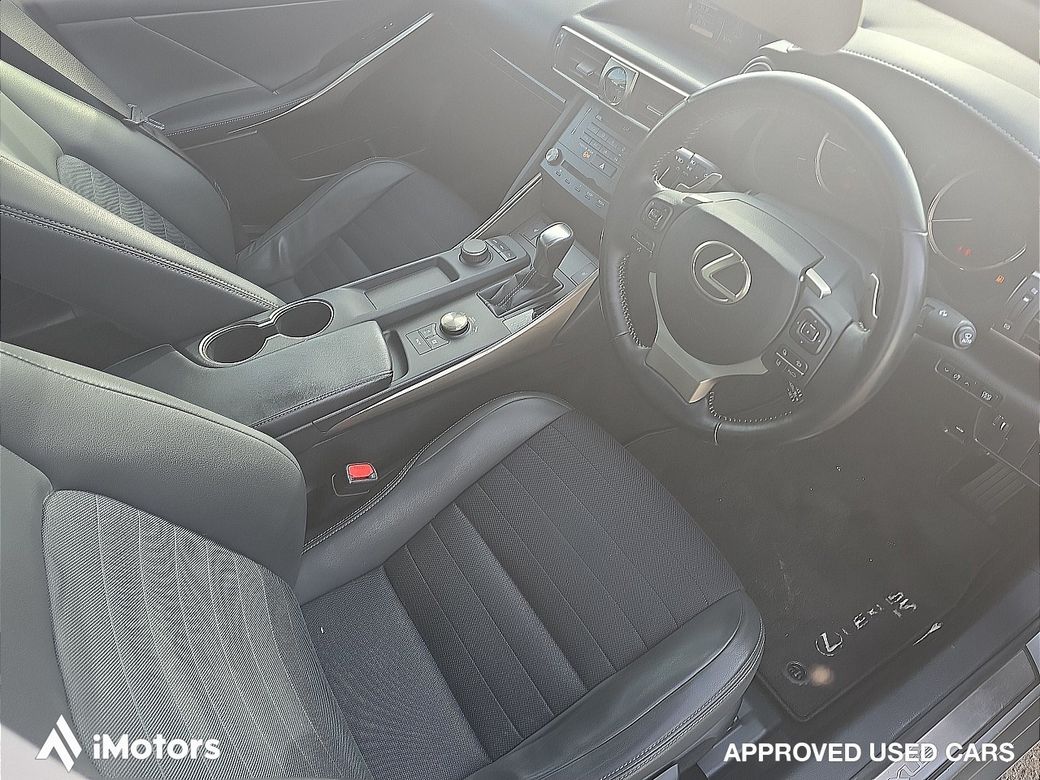 2018 Lexus IS