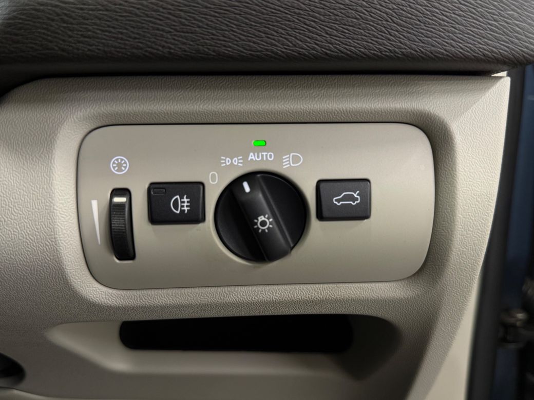 2014 Volvo V40