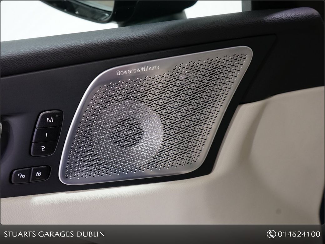 2025 Volvo XC60