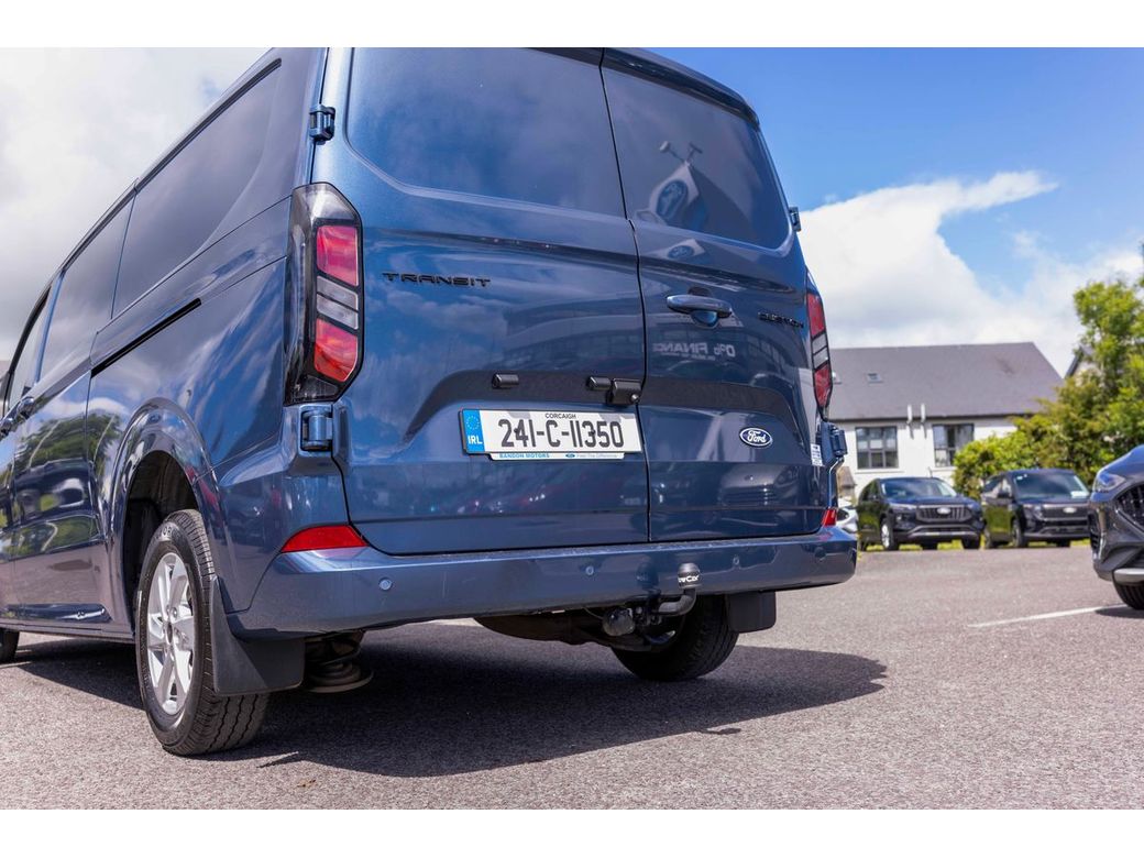 2024 Ford Transit Custom