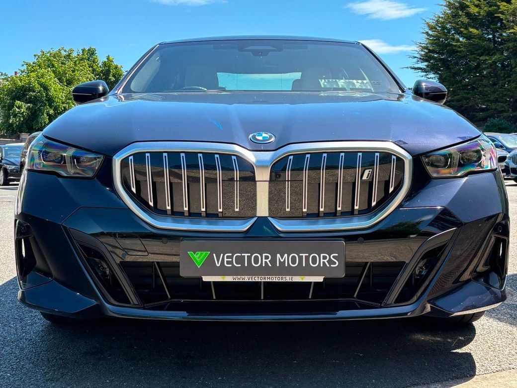 2024 BMW i5