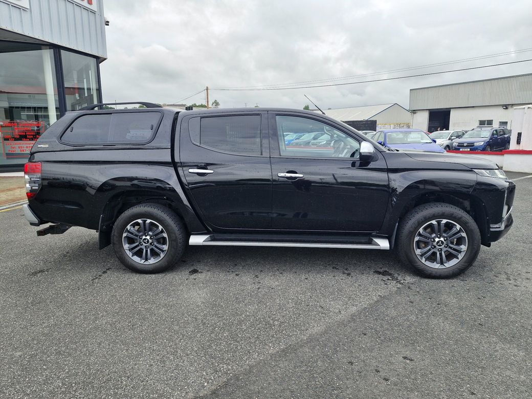 2022 Mitsubishi L200