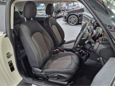 2014 Mini Hatch