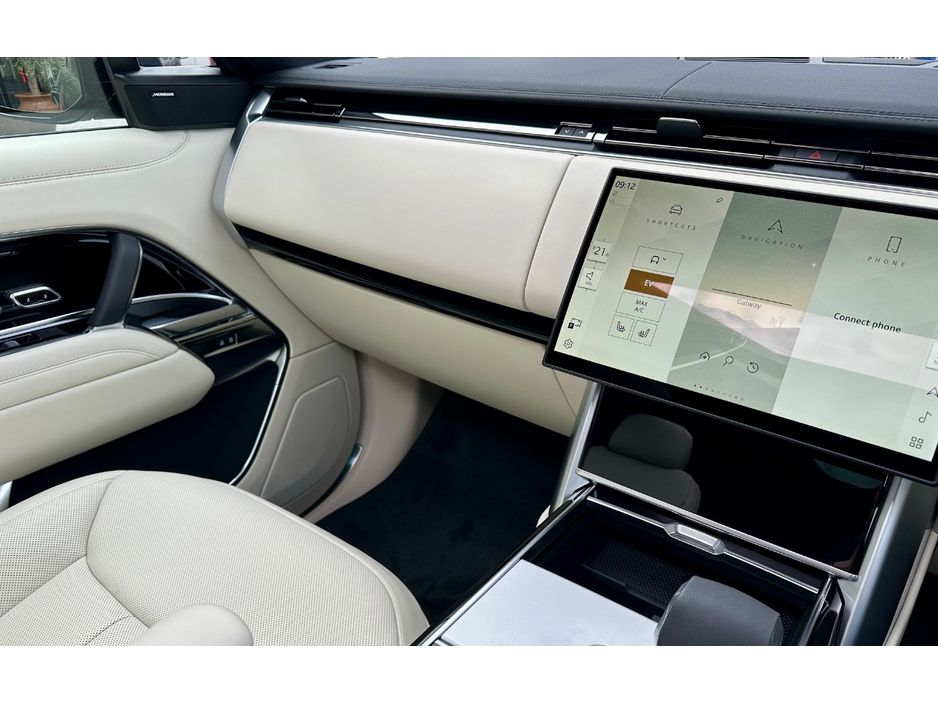 2026 Land Rover Range Rover