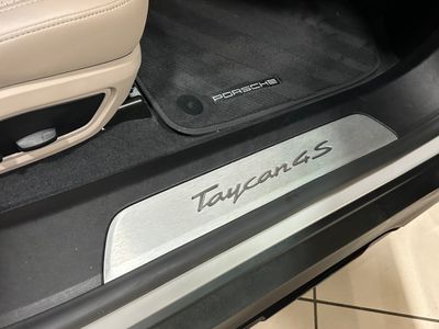 2022 Porsche Taycan