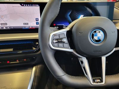 2025 BMW i4