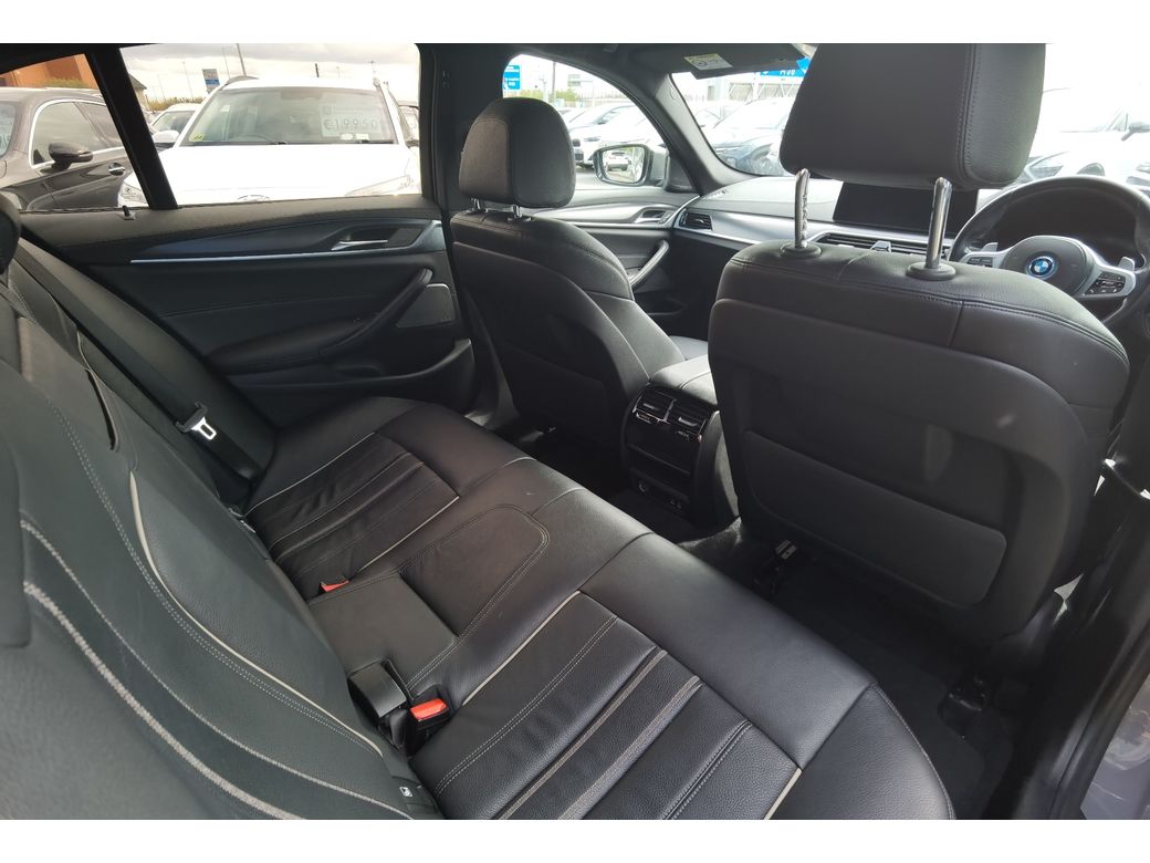2022 BMW 5 Series