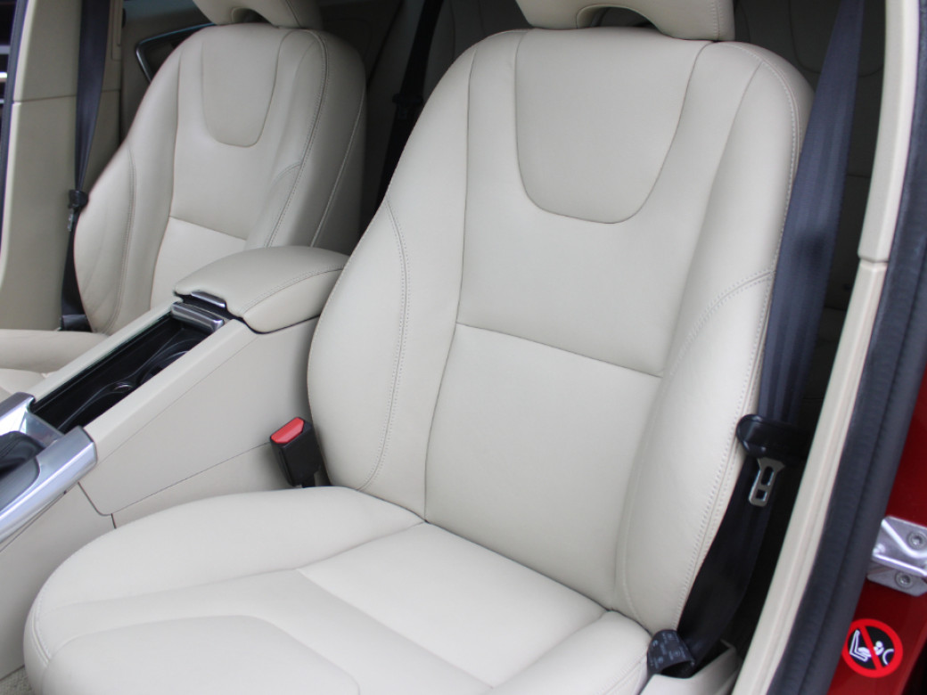 2016 Volvo V60