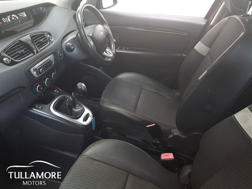 2013 Renault Grand Scenic