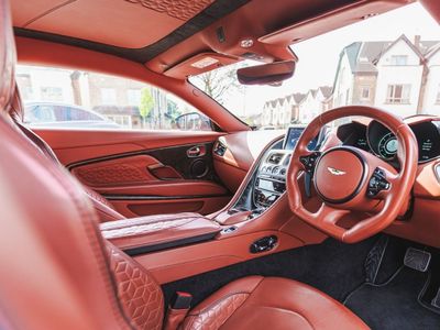 2018 Aston Martin DBS