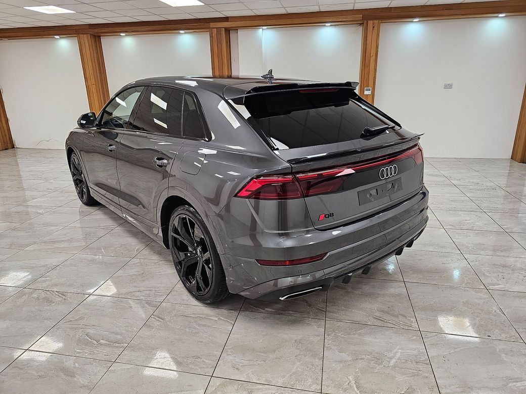 2025 Audi Q8