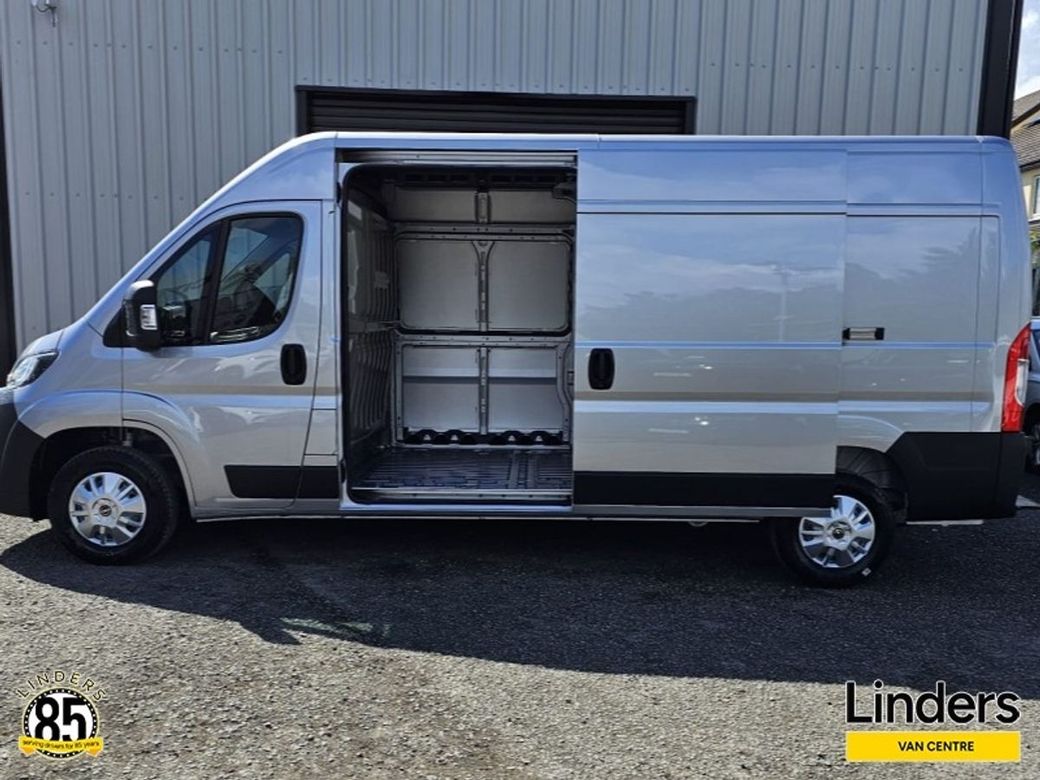 2026 Opel Movano
