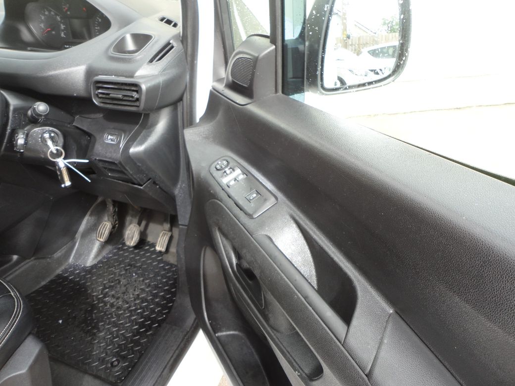2019 Peugeot Partner