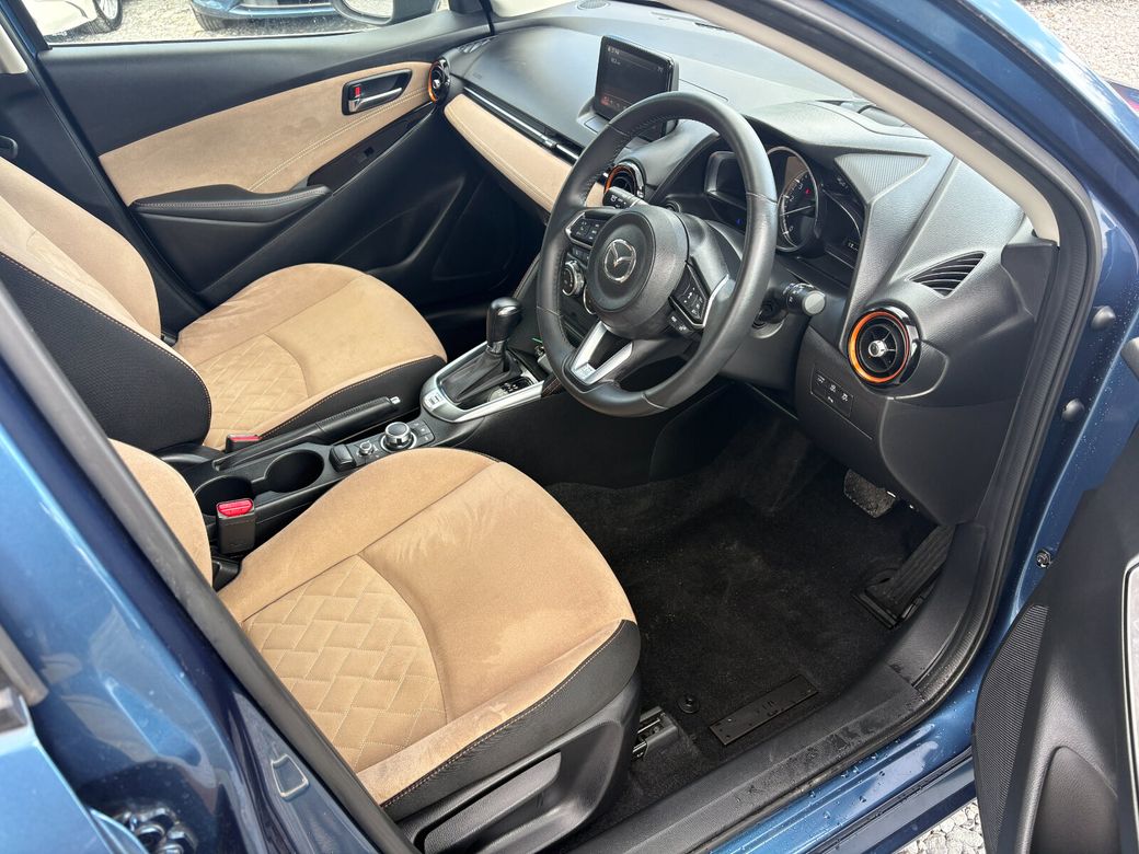 2017 Mazda Demio