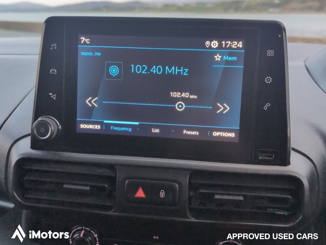 2022 Peugeot Partner