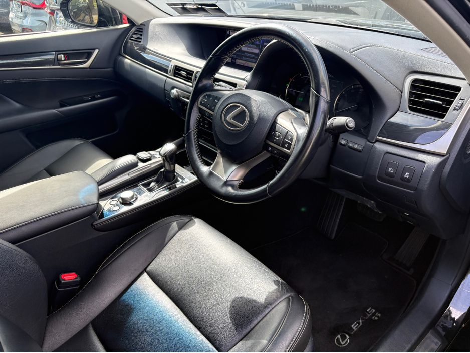 2018 Lexus GS 300H