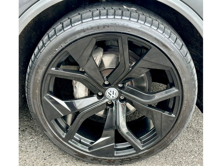 2022 Volkswagen Touareg