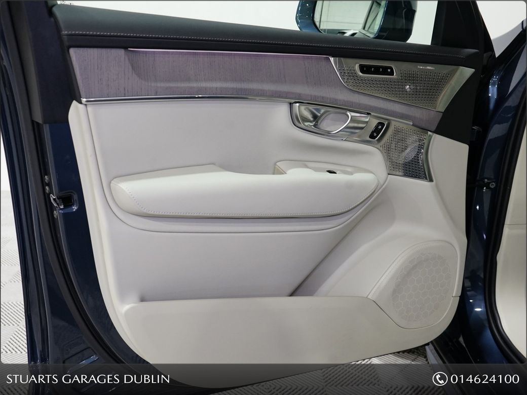 2025 Volvo XC90