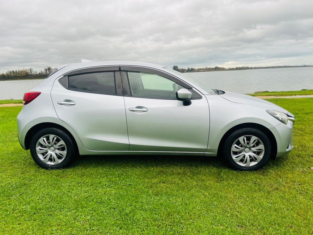 2017 Mazda Demio