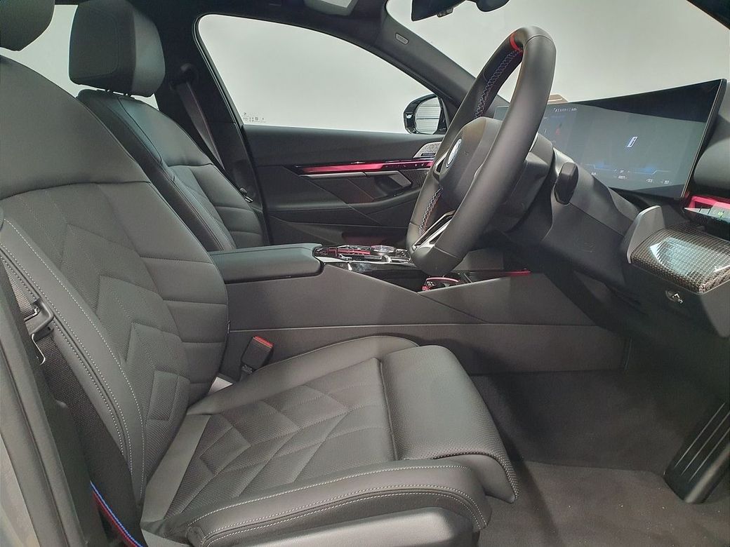 2025 BMW i5
