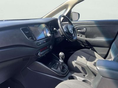 2014 Kia Carens