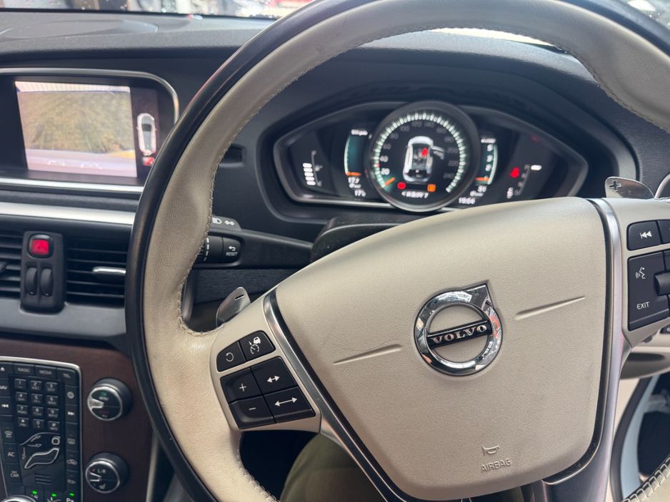 2018 Volvo V40