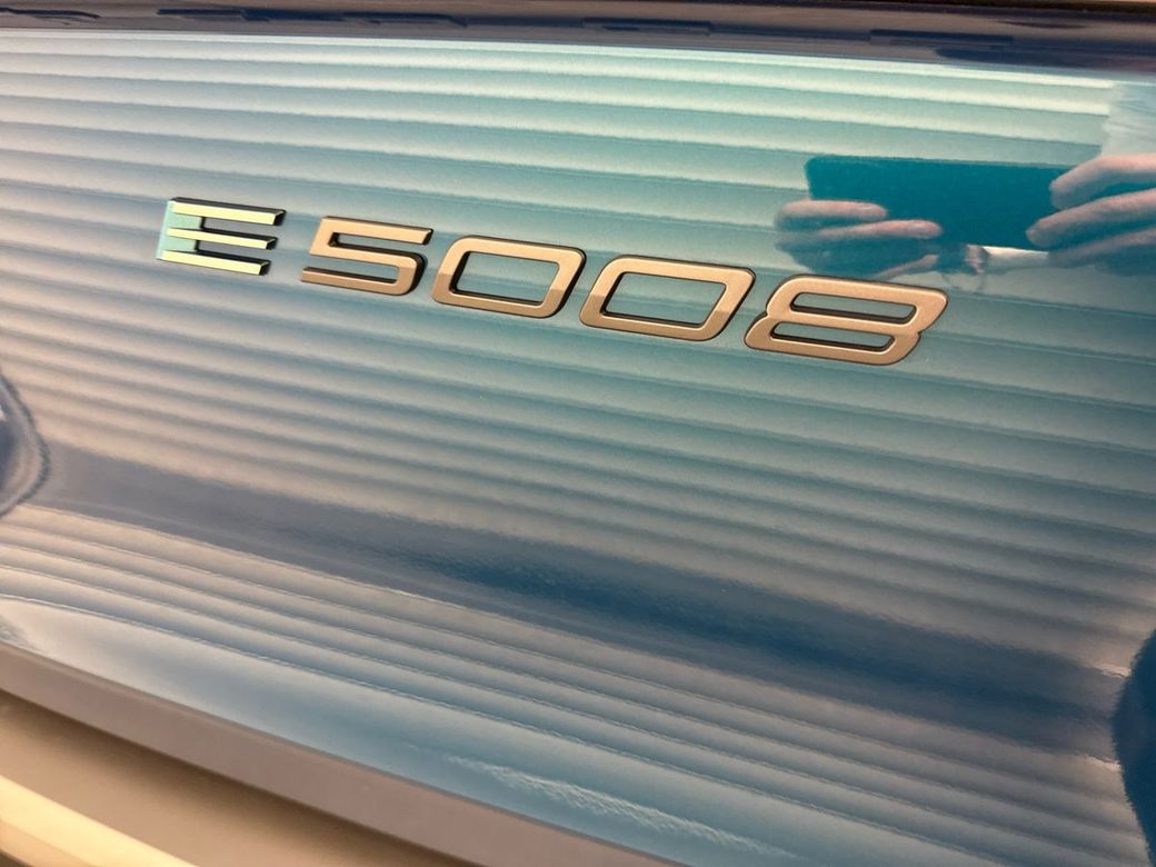 2025 Peugeot 5008