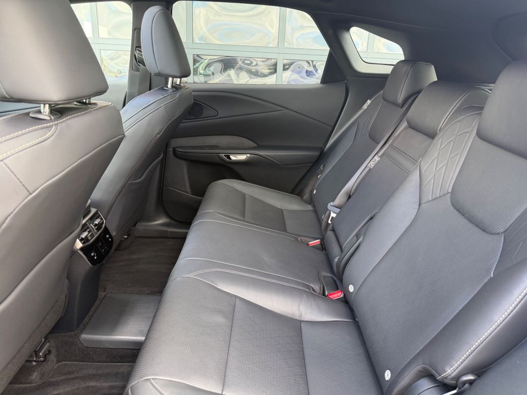 2024 Lexus RX450h+