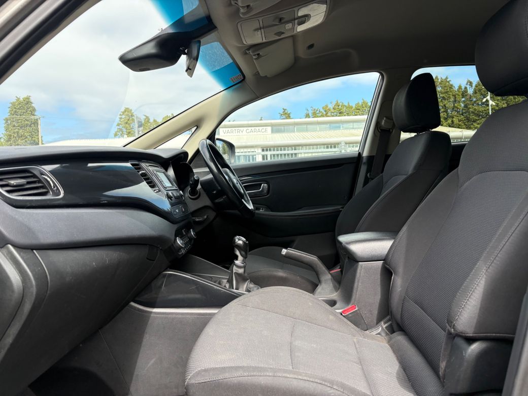 2016 Kia Carens