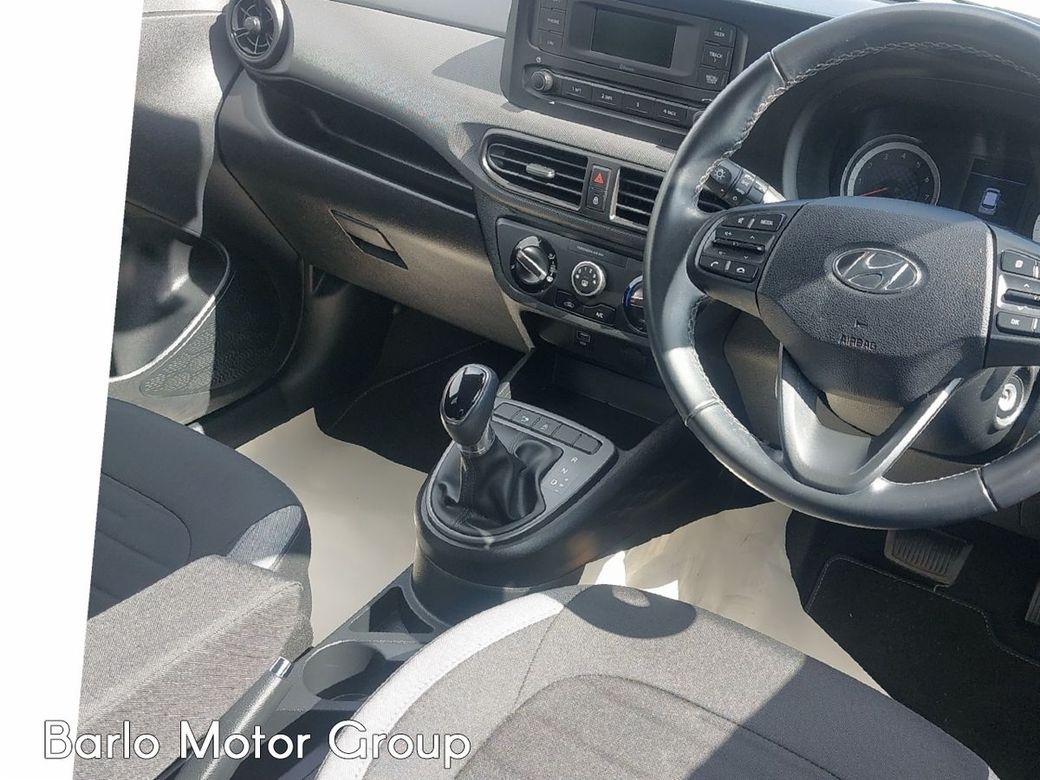 2022 Hyundai i10