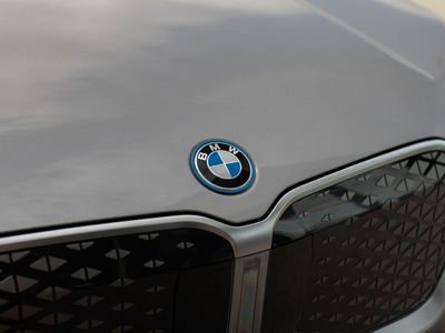 2025 BMW iX1