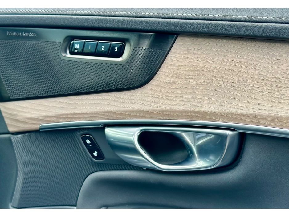 2025 Volvo XC90