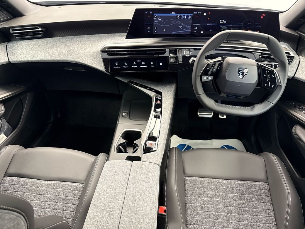 2025 Peugeot 5008
