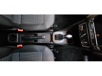 2015 Volkswagen Polo