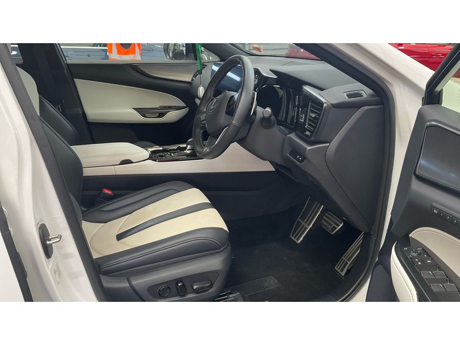 2024 Lexus NX 450H+