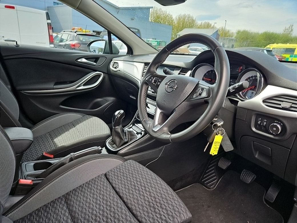 2020 Opel Astra