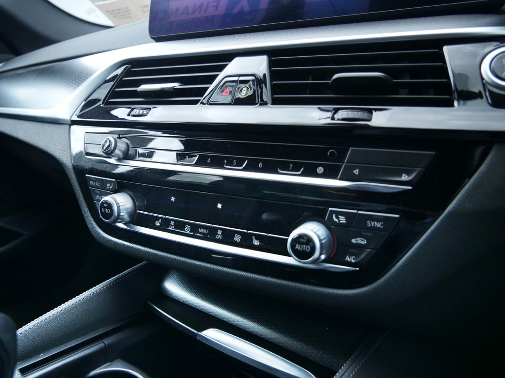 2022 BMW 5 Series