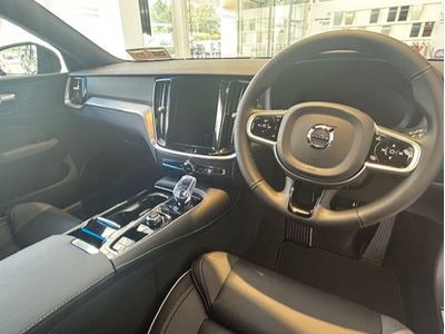 2025 Volvo V60