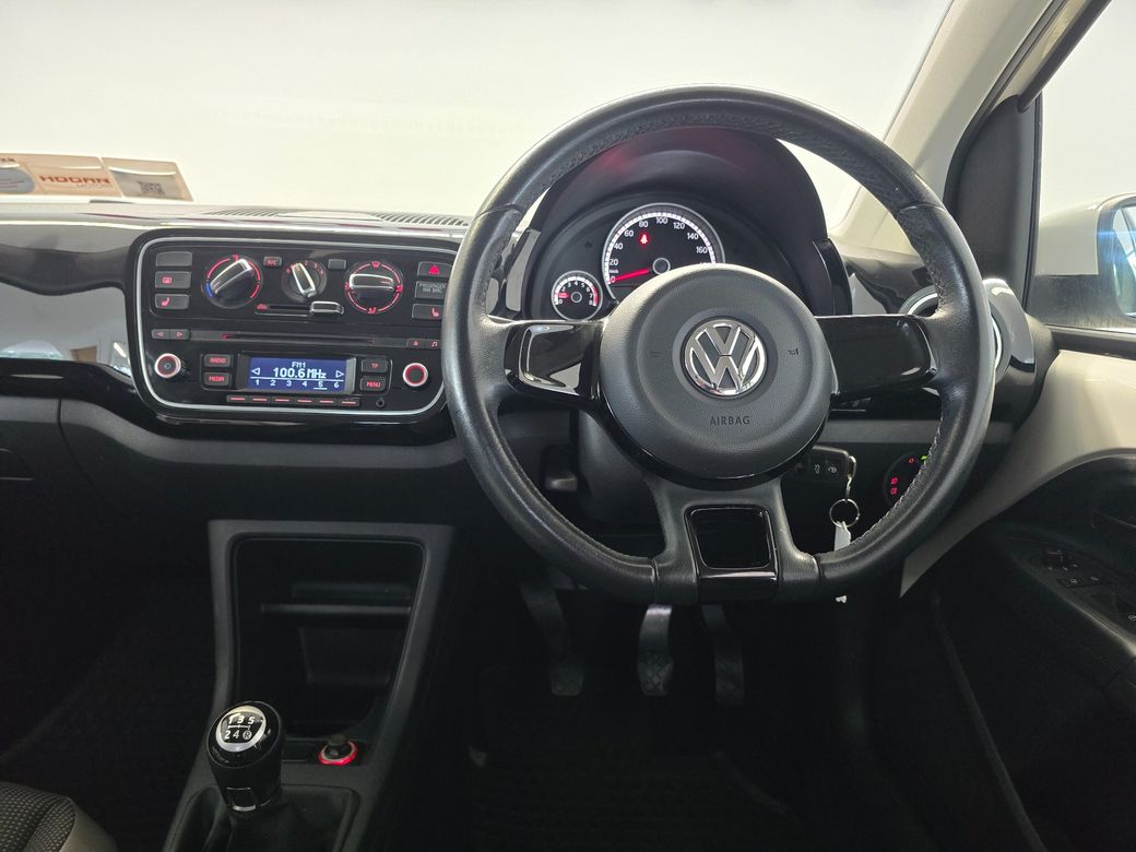 2015 Volkswagen up!
