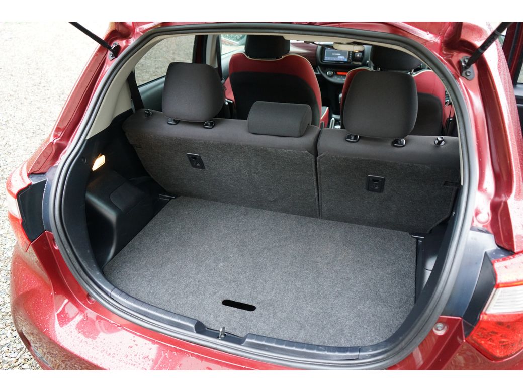2017 Toyota Vitz