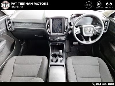 2023 Volvo XC40