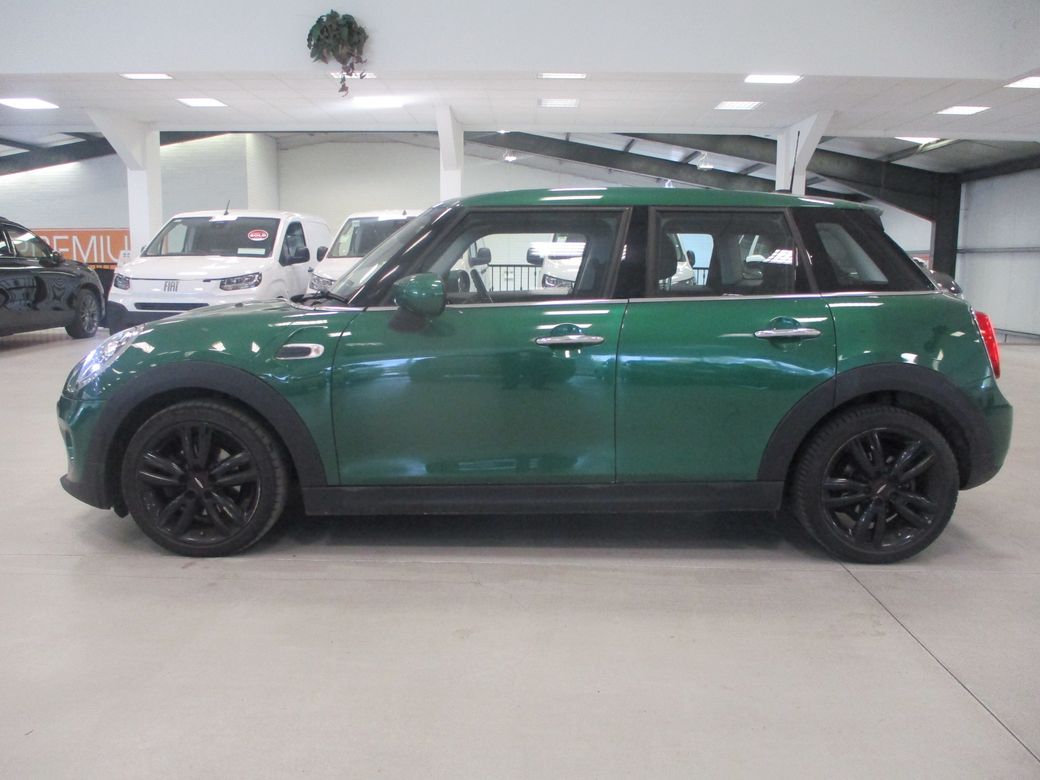 2021 Mini One